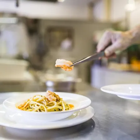 Capanna D'oro Hotel 3*