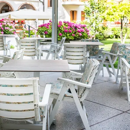Capanna D'oro Hotel 3*